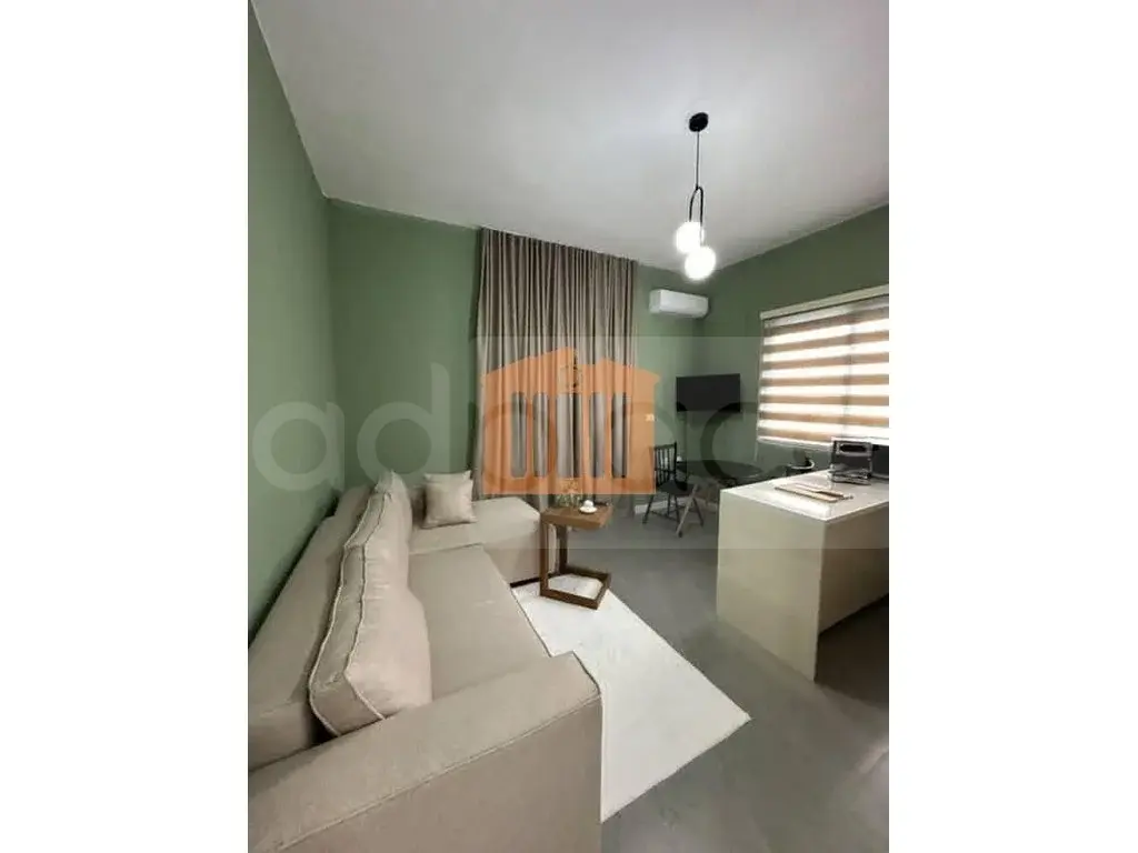 Vilë 440 m² 3 kati