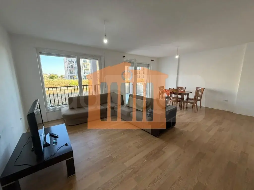 Apartament 1+2 dhoma 90 m² 1 kati