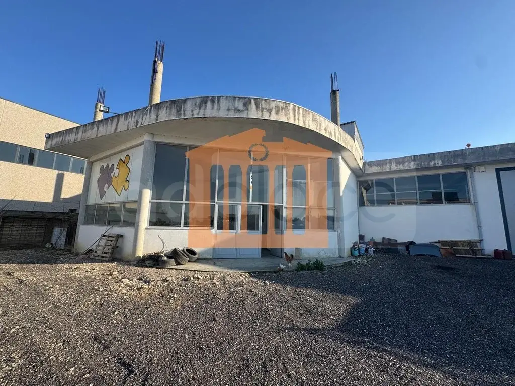 Pasuri të patundshme komerciale 350 m²