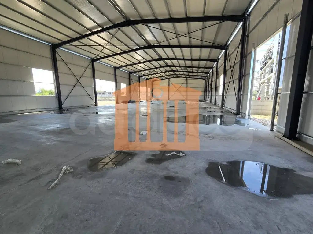 Pasuri të patundshme komerciale 1000 m² 1 kati