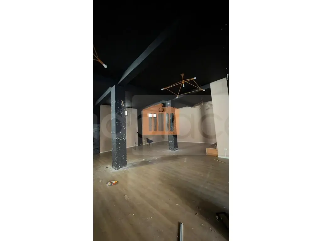 Pasuri të patundshme komerciale 150 m²