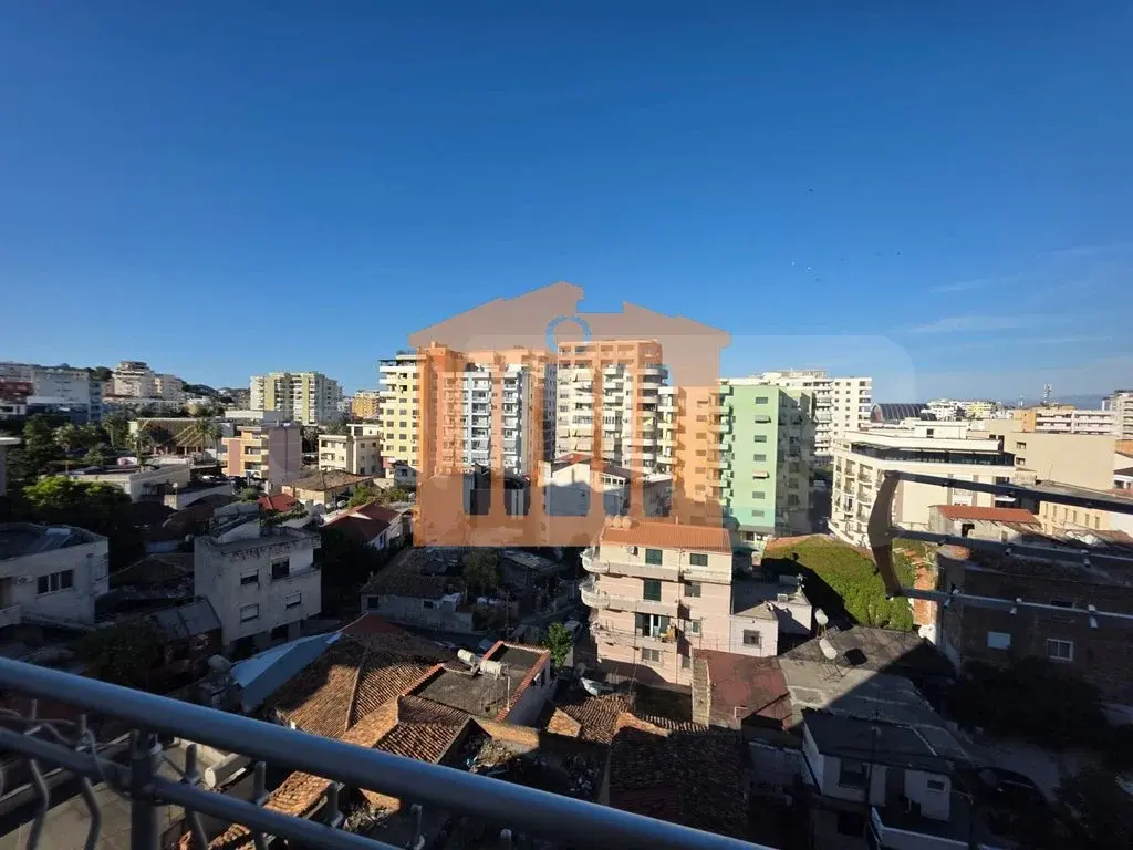 Apartament 1+2 dhoma 5 kati