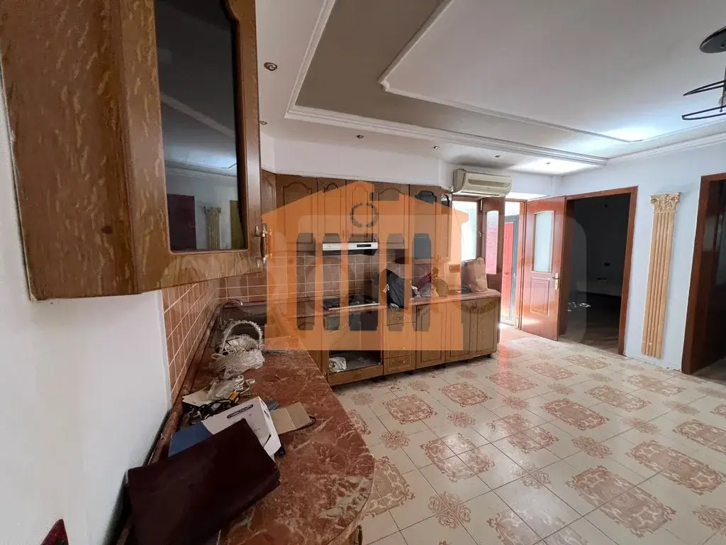 Pasuri të patundshme komerciale 100 m²