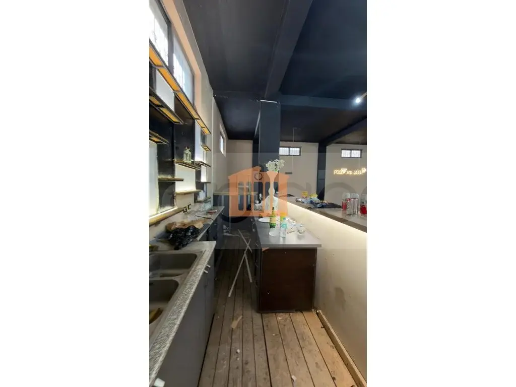 Pasuri të patundshme komerciale 150 m²