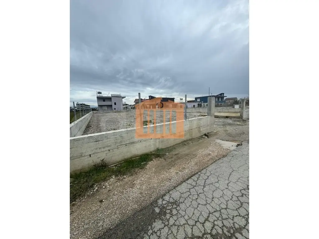 Pasuri të patundshme komerciale 870 m²