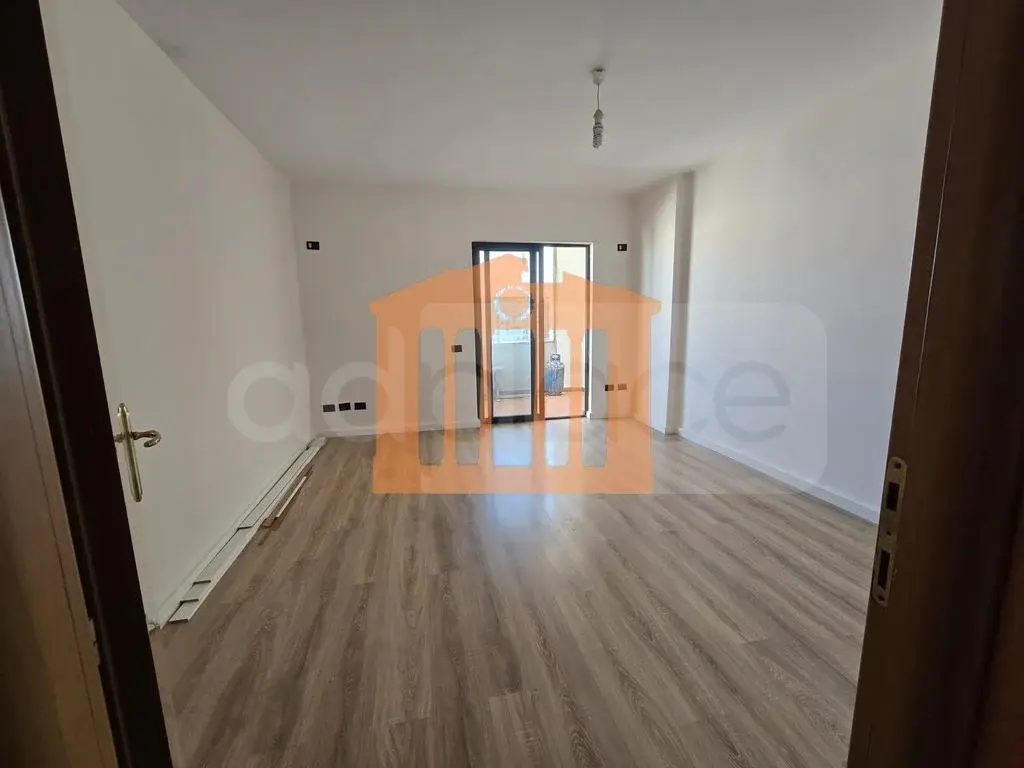 Apartament 1+2 dhoma 81 m² 10 kati