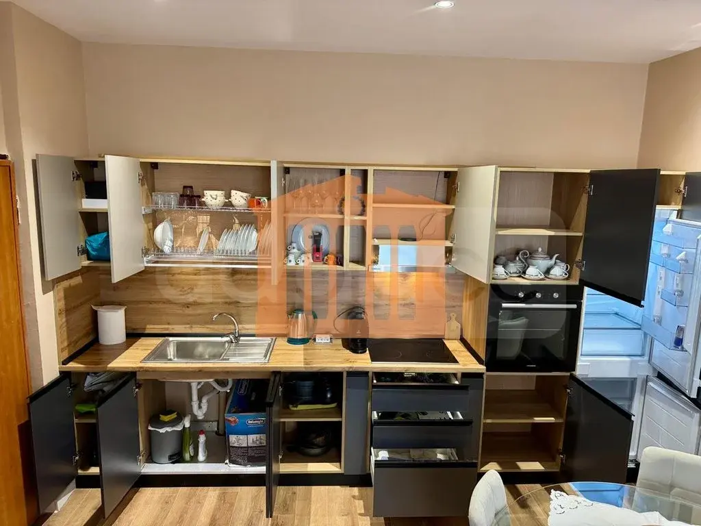 Apartament 1+2 dhoma 80 m² 2 kati