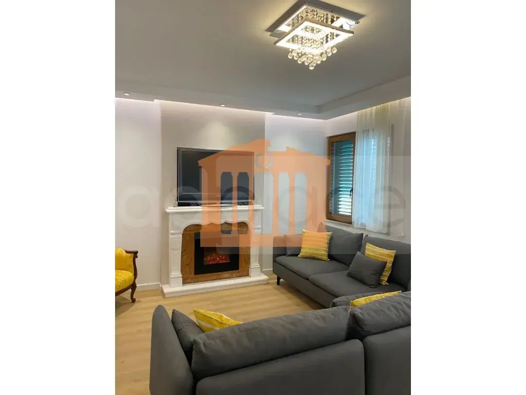 Apartament 1+3 dhoma 168 m² 2 kati