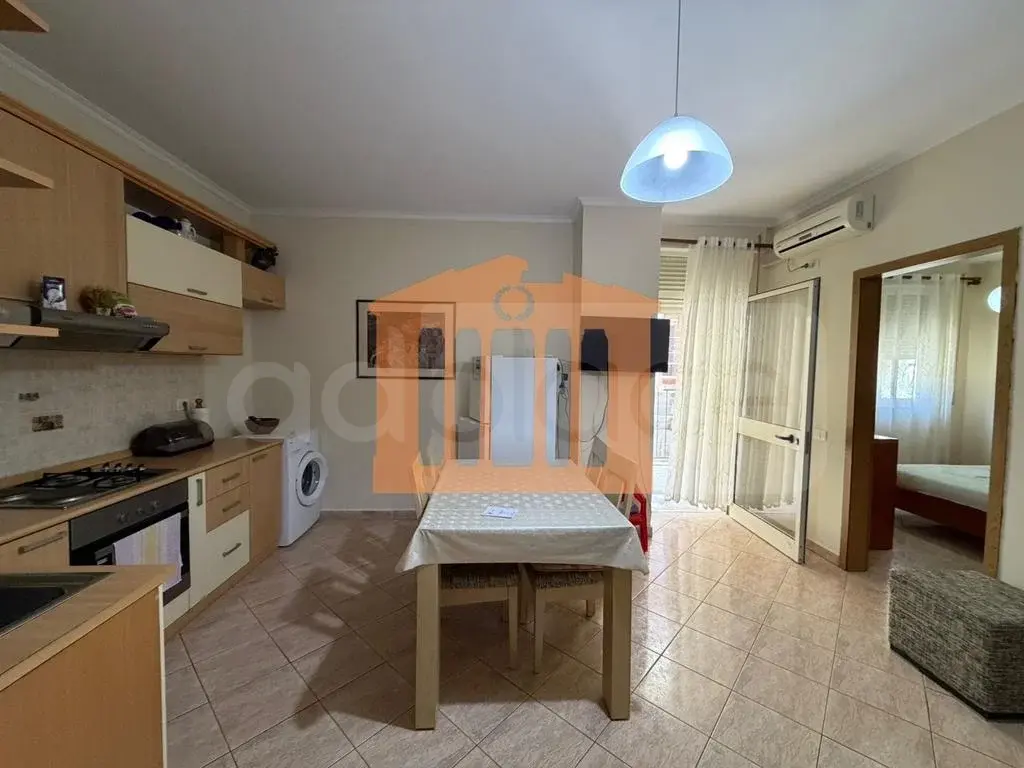 Apartament 1+2 dhoma 70 m² 2 kati