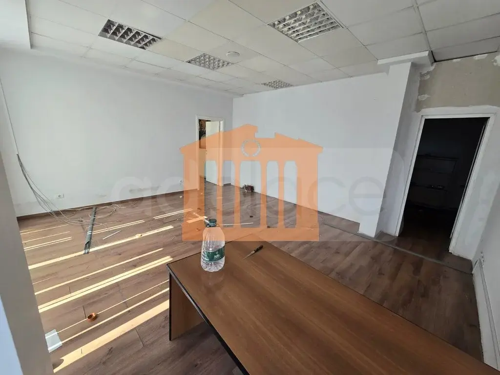 Pasuri të patundshme komerciale 173 m² 3 kati