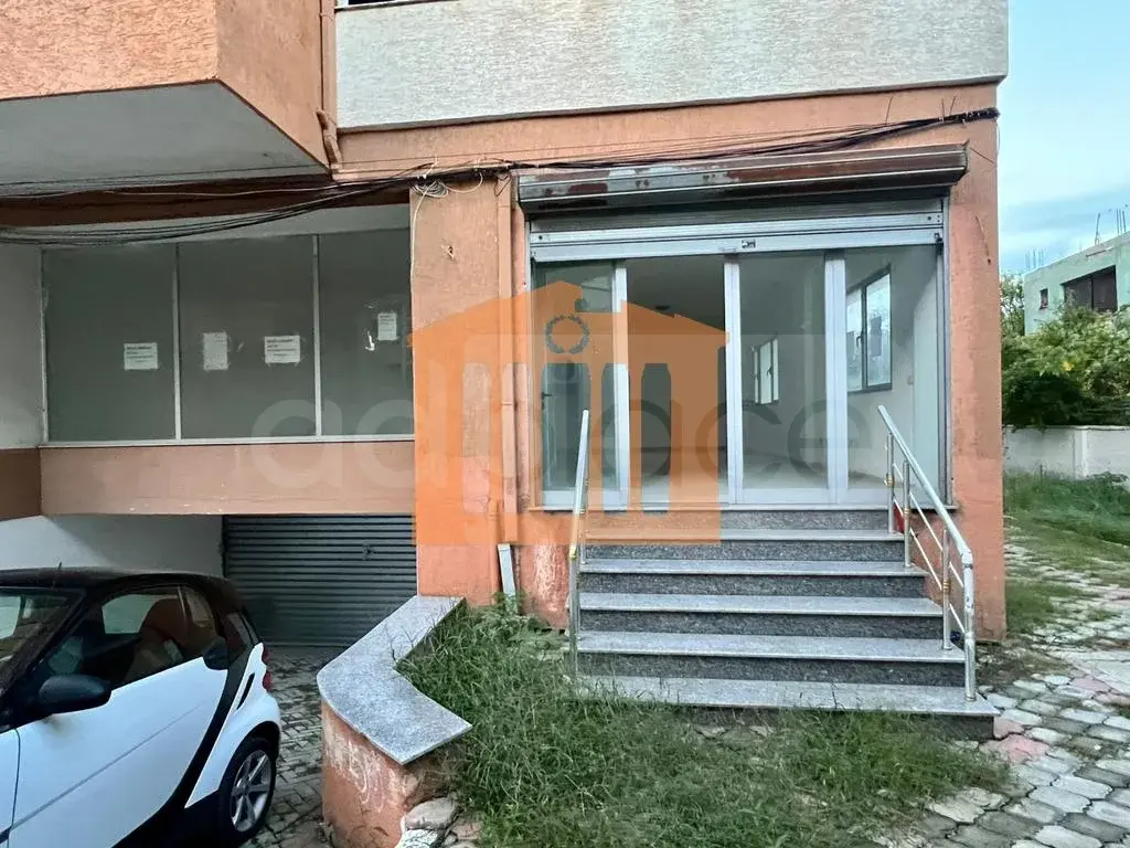 Pasuri të palujtshme komerciale 103 m² 1 kati