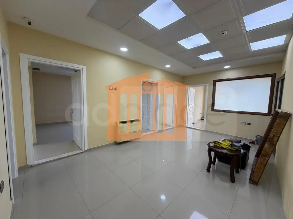 Pasuri të patundshme komerciale 150 m² 2 kati