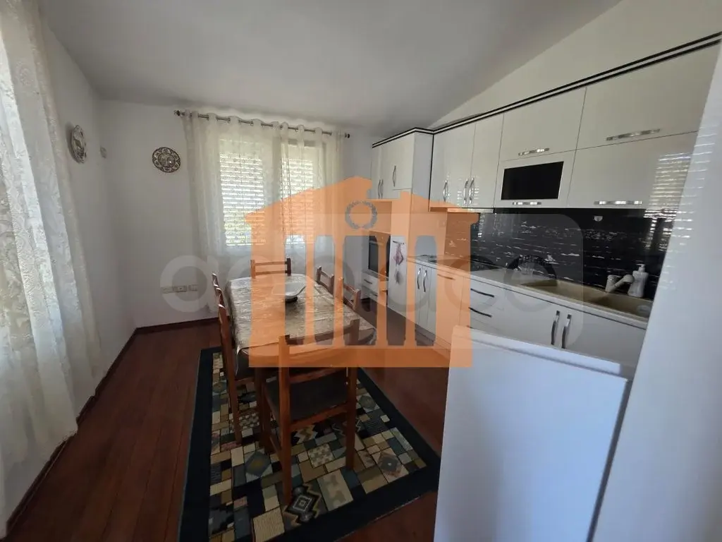 Vilë 140 m² 3 kati