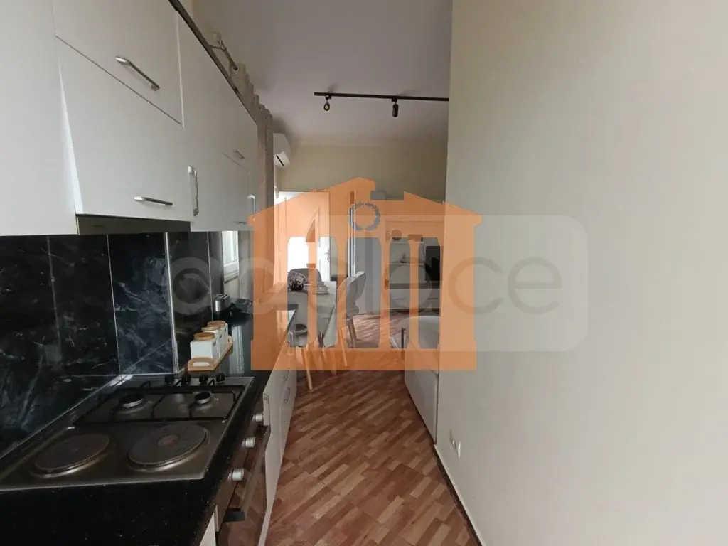 Apartament 1+3 dhoma 100 m² 1 kati