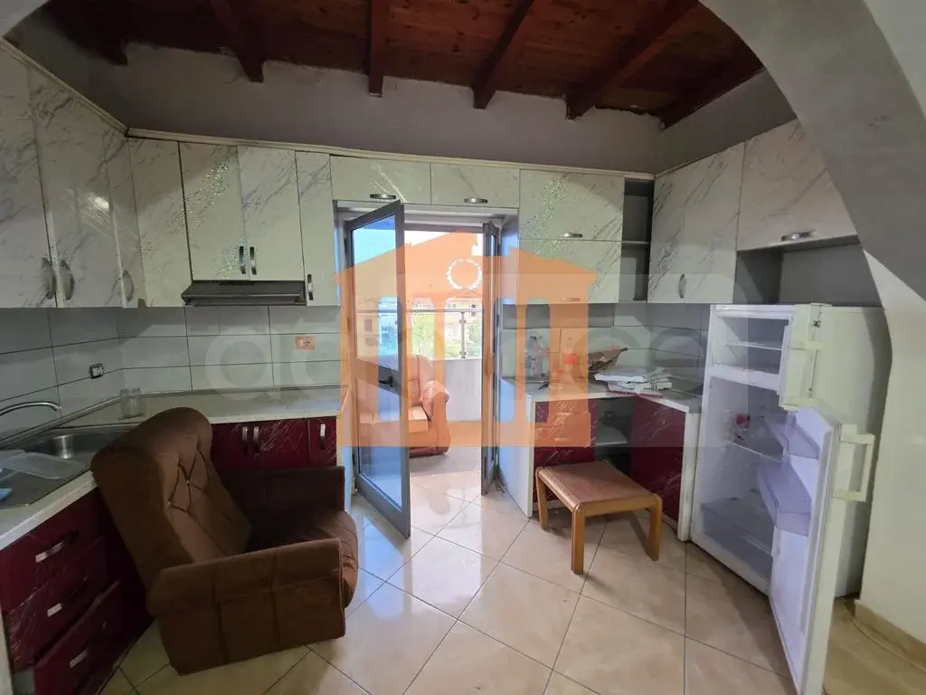 Apartament 1+4 dhoma 231 m²