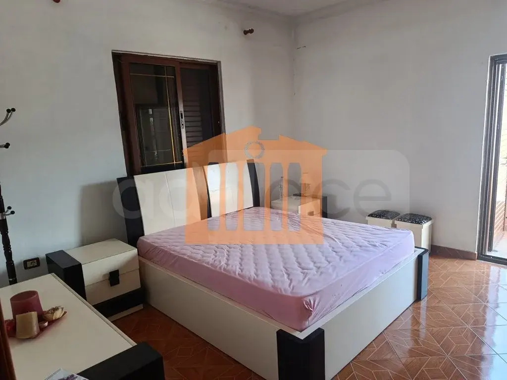 Apartament 1+2 dhoma 90 m²
