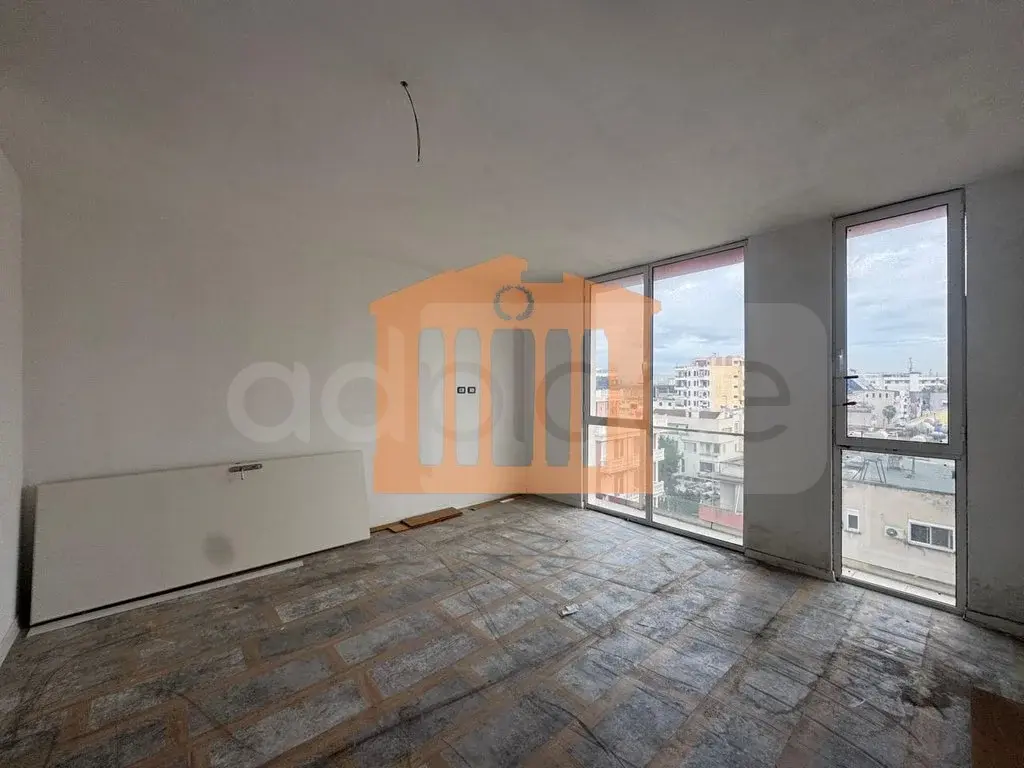 Apartament 1+3 dhoma 110 m² 6 kati