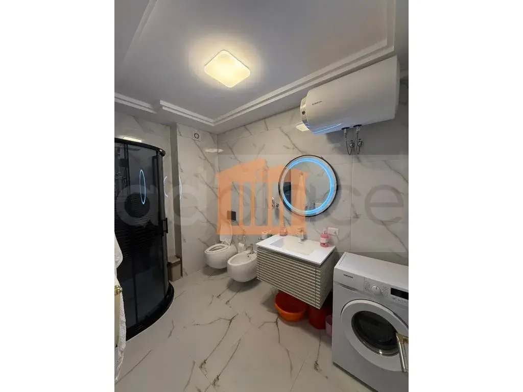 Apartament 1+1 dhoma 60 m² 3 kati