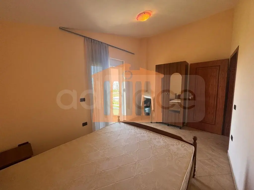 Pasuri të patundshme komerciale 170 m² 1-5 kati