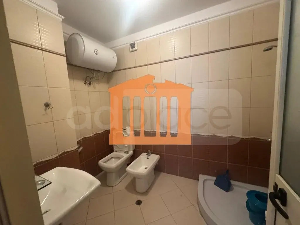 Pasuri të patundshme komerciale 72 m² 1 kati