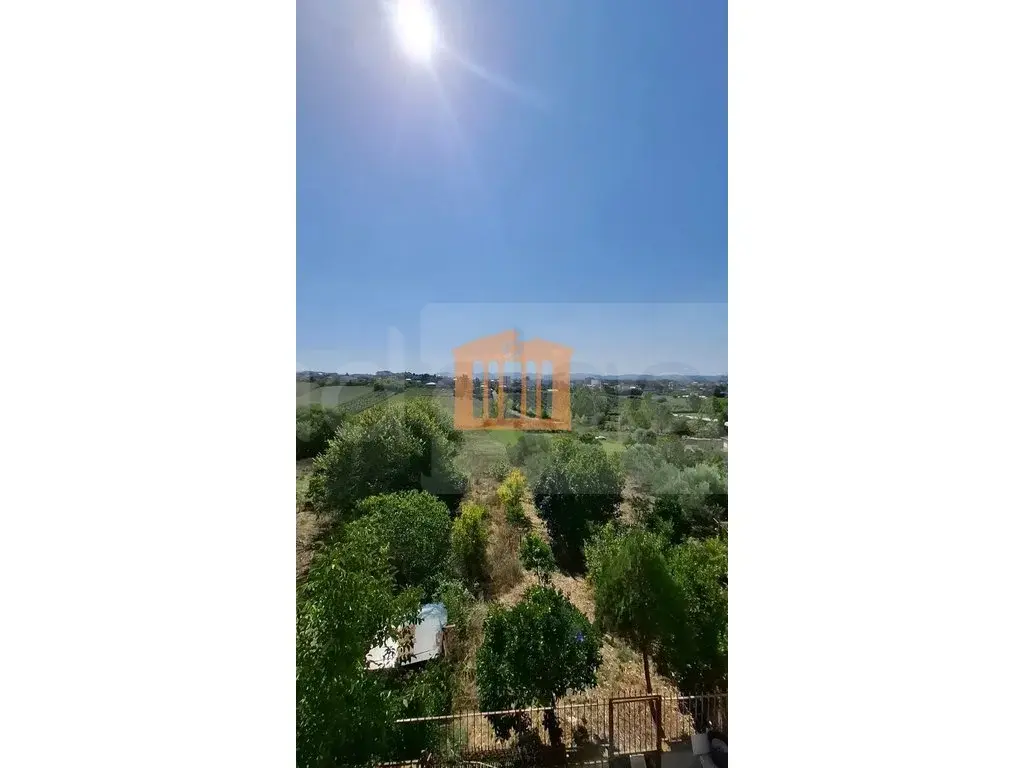 Vilë 240 m² 1 kati