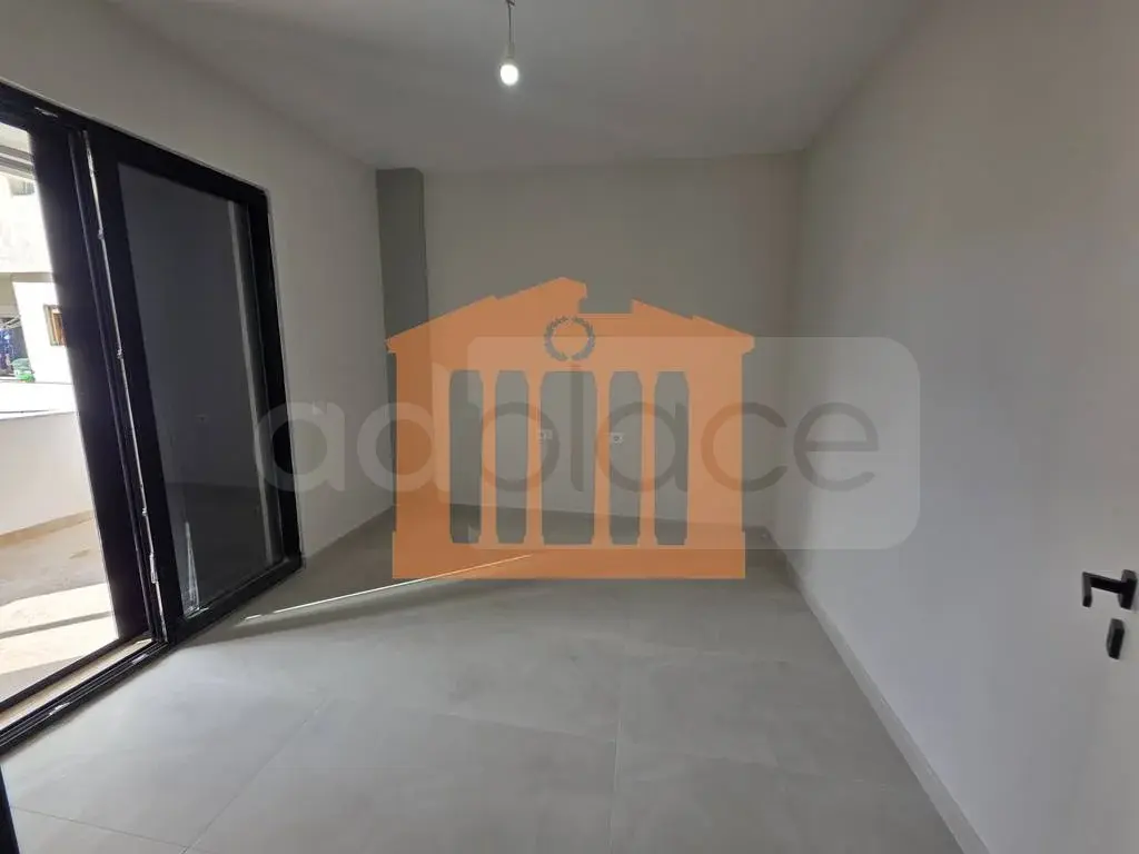 Pasuri të patundshme komerciale 106 m² 1 kati