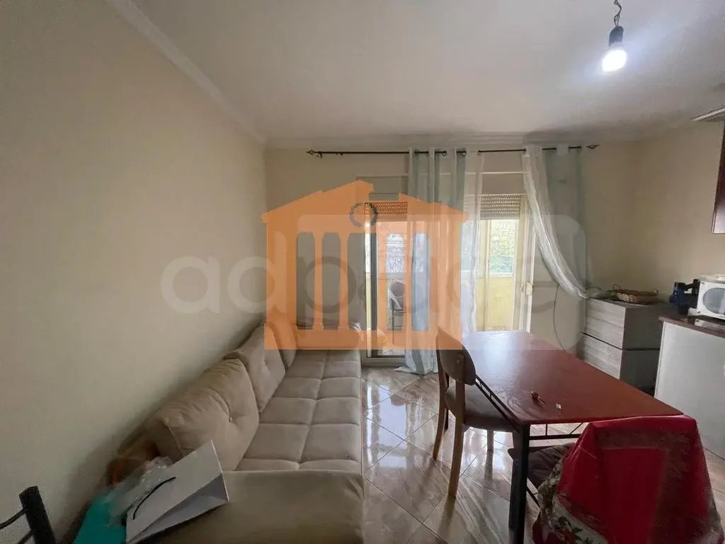 Apartament 1+2 dhoma 90 m² 3 kati