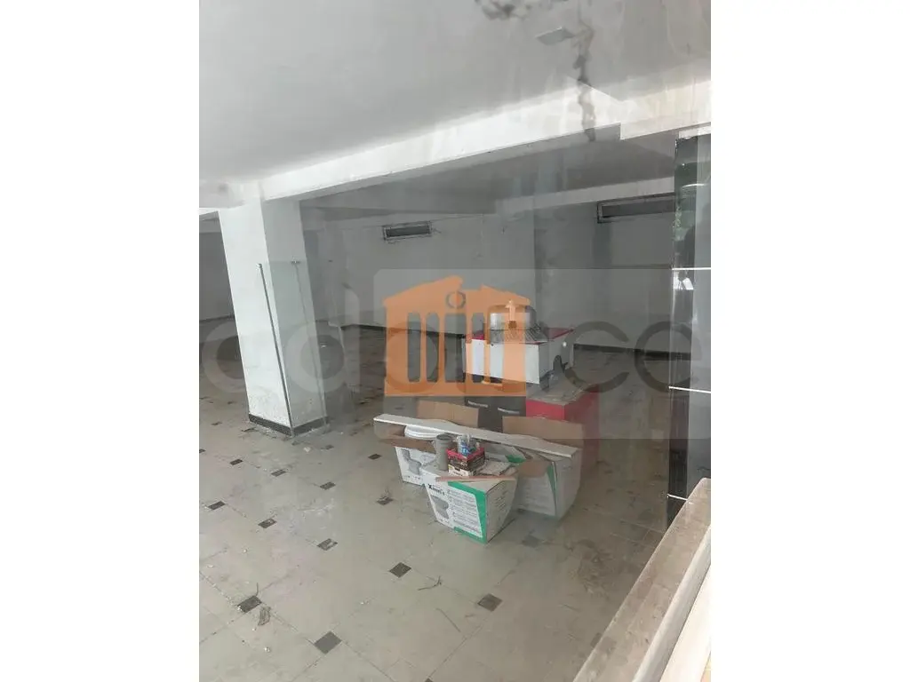 Pasuri të patundshme komerciale 180 m²