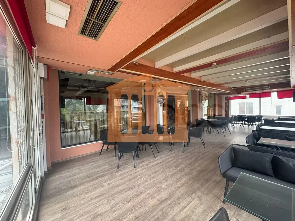 Pasuri të patundshme komerciale 170 m² 1 kati