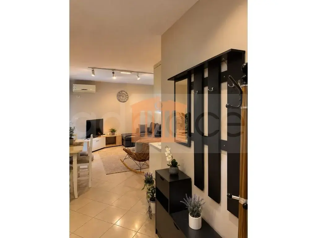 Apartament 1+2 dhoma 130 m² 8 kati