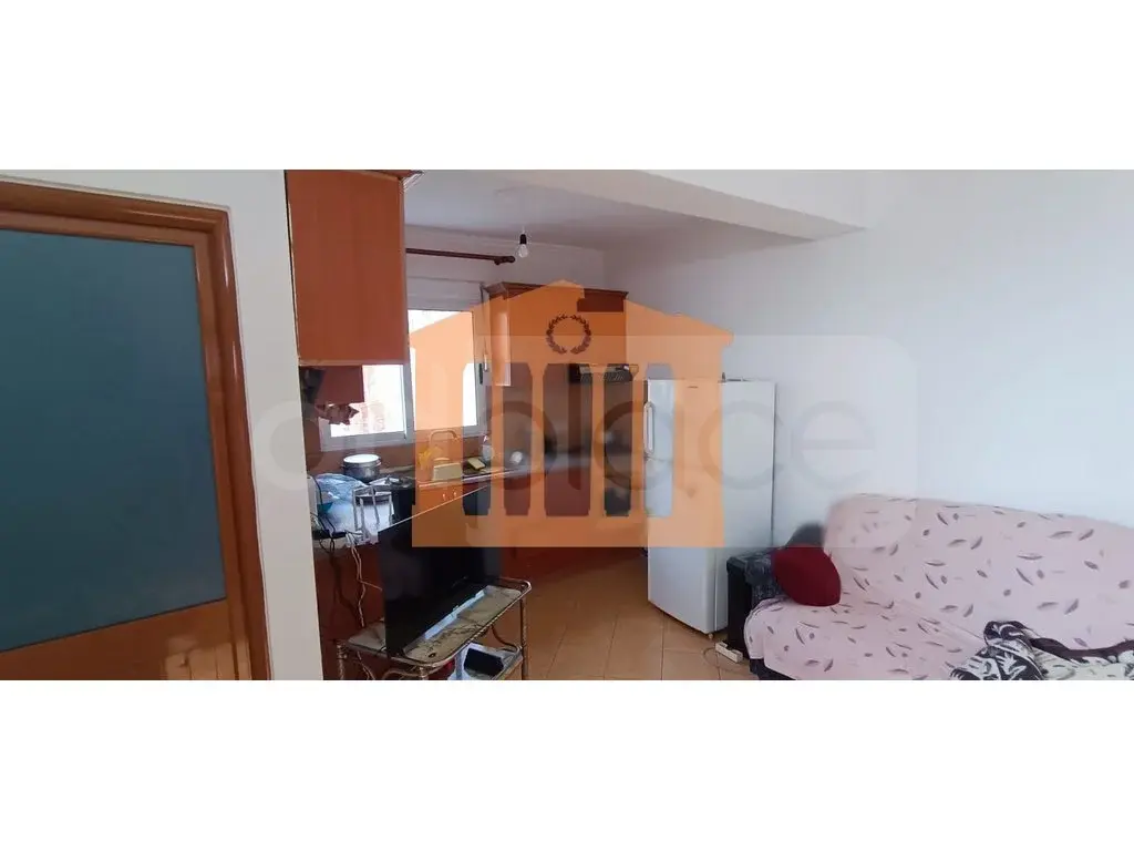 Vilë 180 m² 1, 2 kati