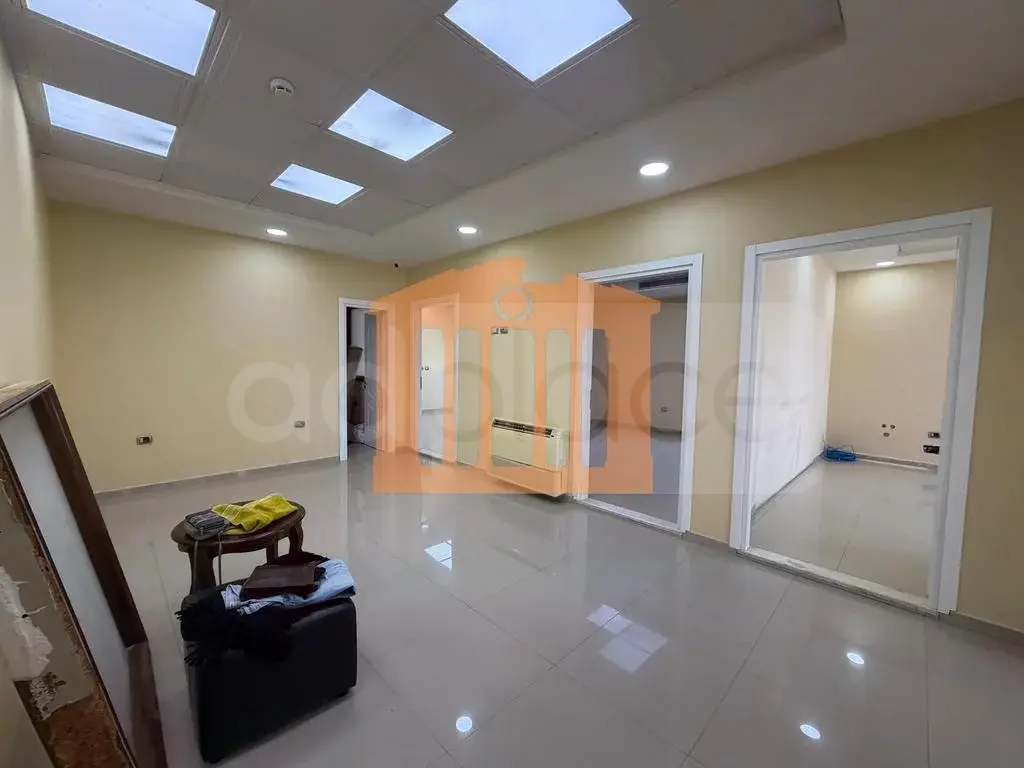 Pasuri të patundshme komerciale 150 m² 2 kati