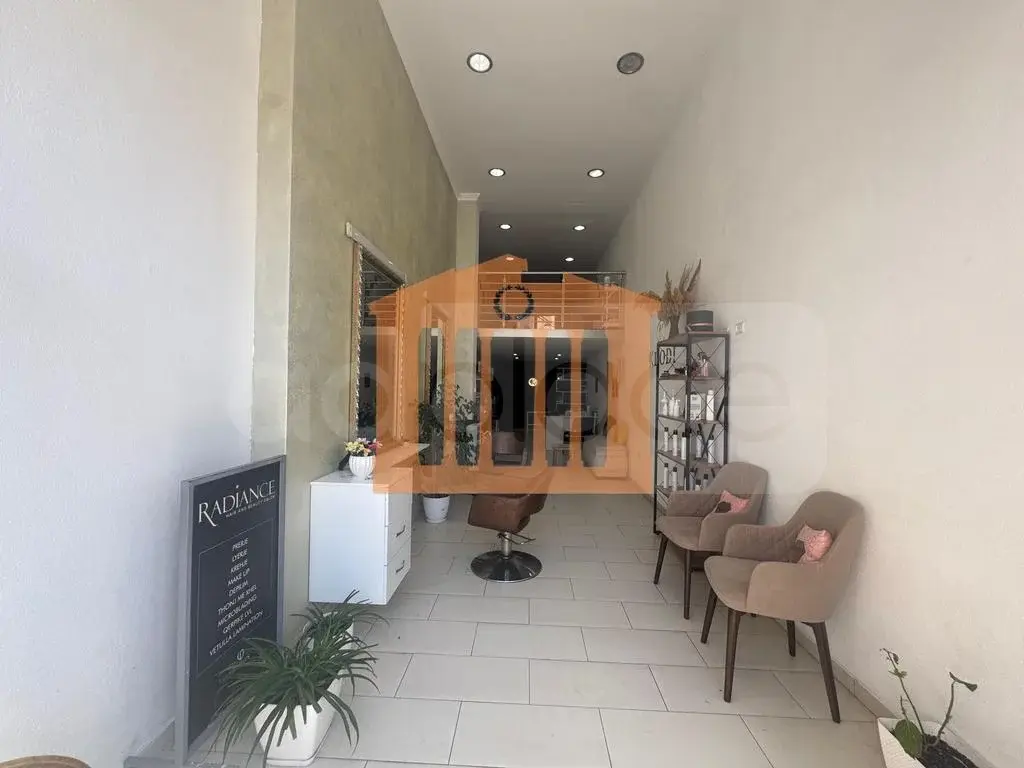 Pasuri të palujtshme komerciale 45 m² 1 kati
