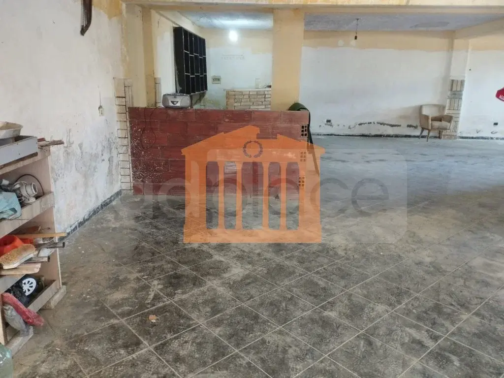 Pasuri të patundshme komerciale 250 m²