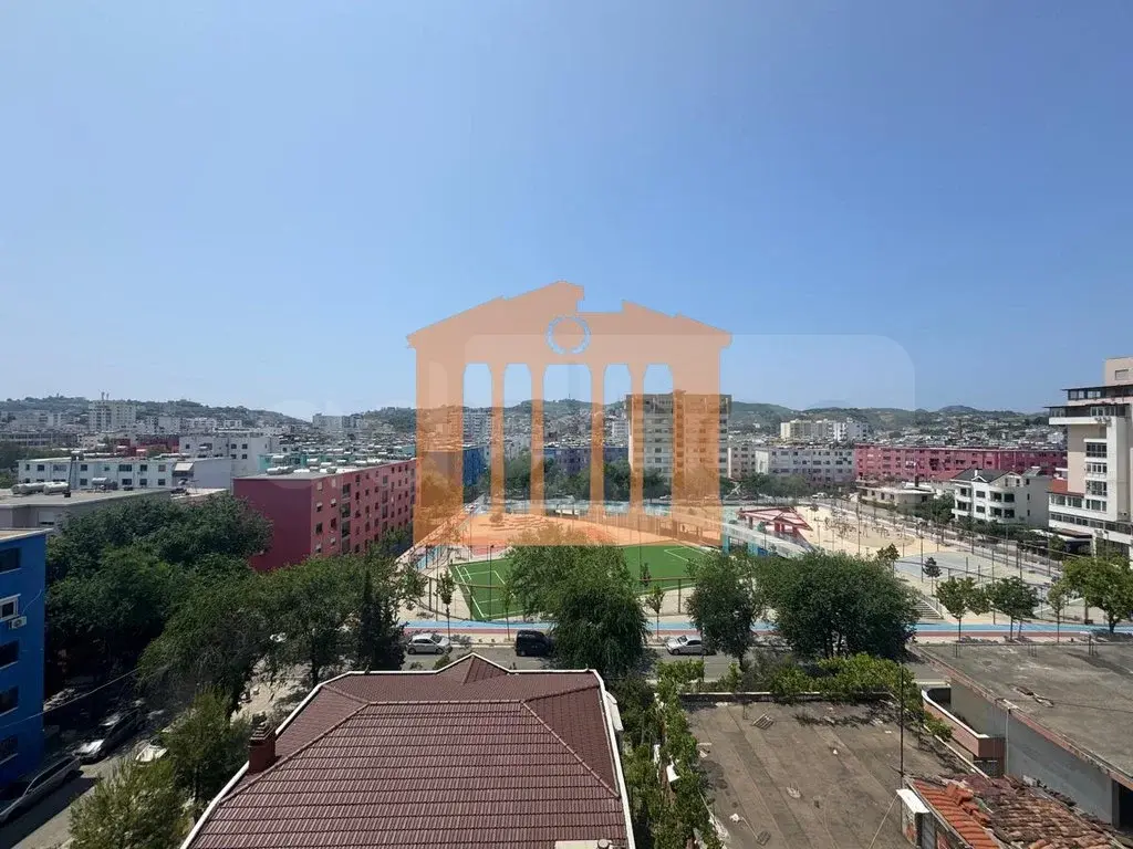 Apartament 1+3 dhoma 94 m² 6 kati