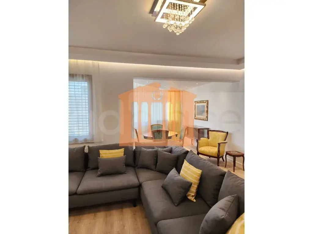 Apartament 1+3 dhoma 168 m² 2 kati