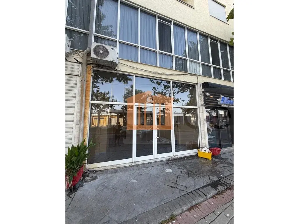Pasuri të patundshme komerciale 41 m² 1 kati
