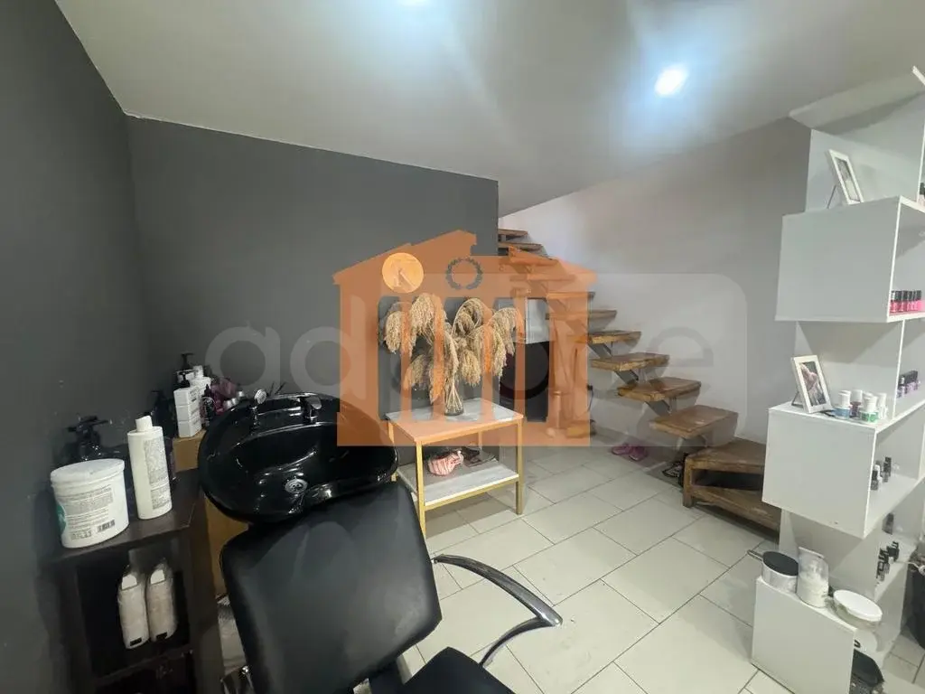 Pasuri të palujtshme komerciale 45 m² 1 kati