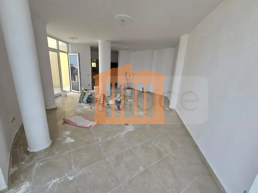 Apartament 1+3 dhoma 162 m²