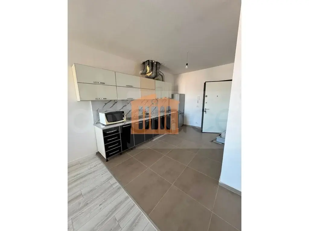 Apartament 1+3 dhoma 120 m² 5 kati