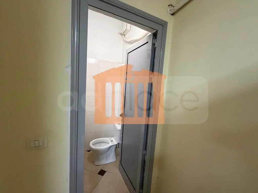 Pasuri të patundshme komerciale 87 m² 2 kati