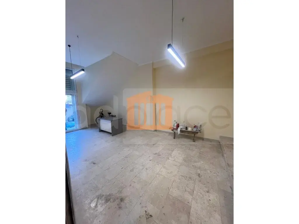 Pasuri të patundshme komerciale 85 m² 1 kati