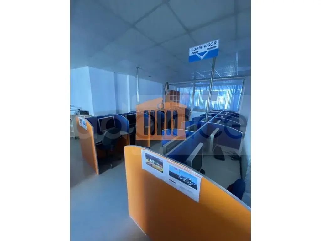 Pasuri të patundshme komerciale 350 m² 3 kati