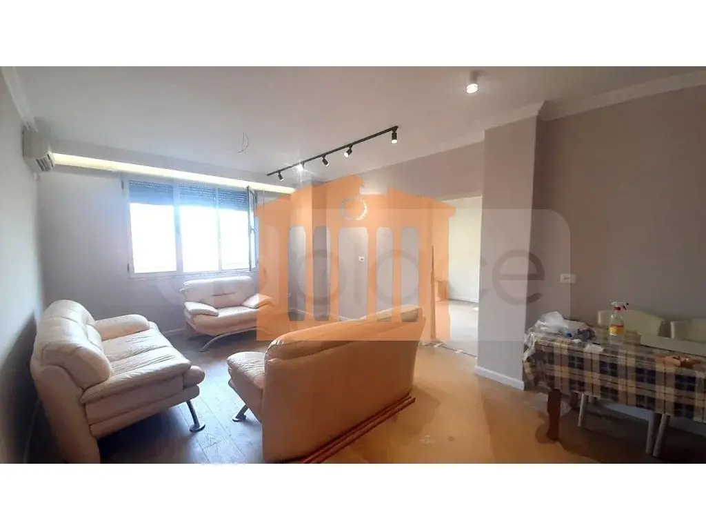 Pasuri të patundshme komerciale 92 m² 2 kati