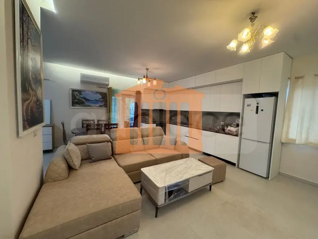Apartament 1+2 dhoma 130 m² 1 kati