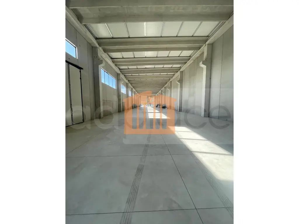 Pasuri të patundshme komerciale 2000 m²