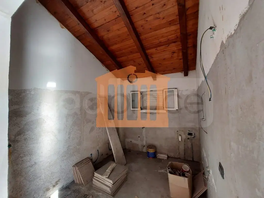 Vilë 410 m²