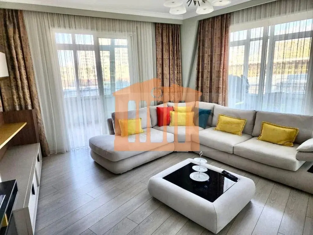 Apartament 1+2 dhoma 140 m² 2 kati