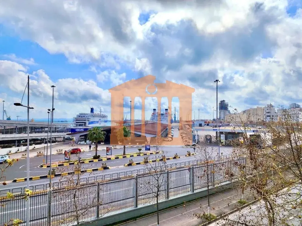 Apartament 1+2 dhoma 140 m² 2 kati