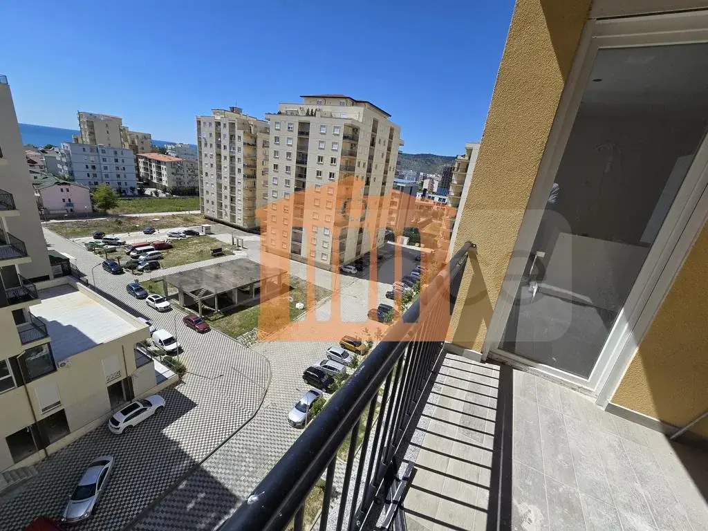 Apartament 1+2 dhoma 67 m² 8 kati